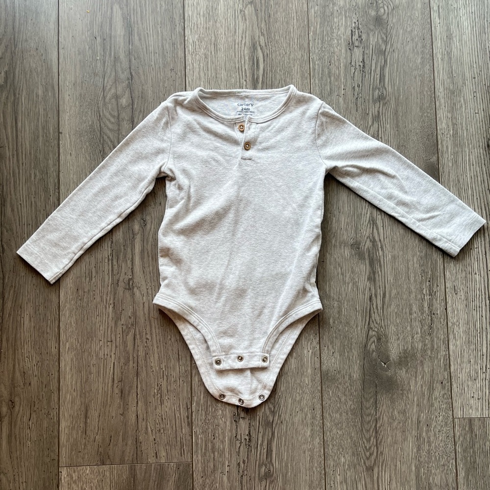 Carter’s Long Sleeve Light Gray Henley Onesie 24 Months